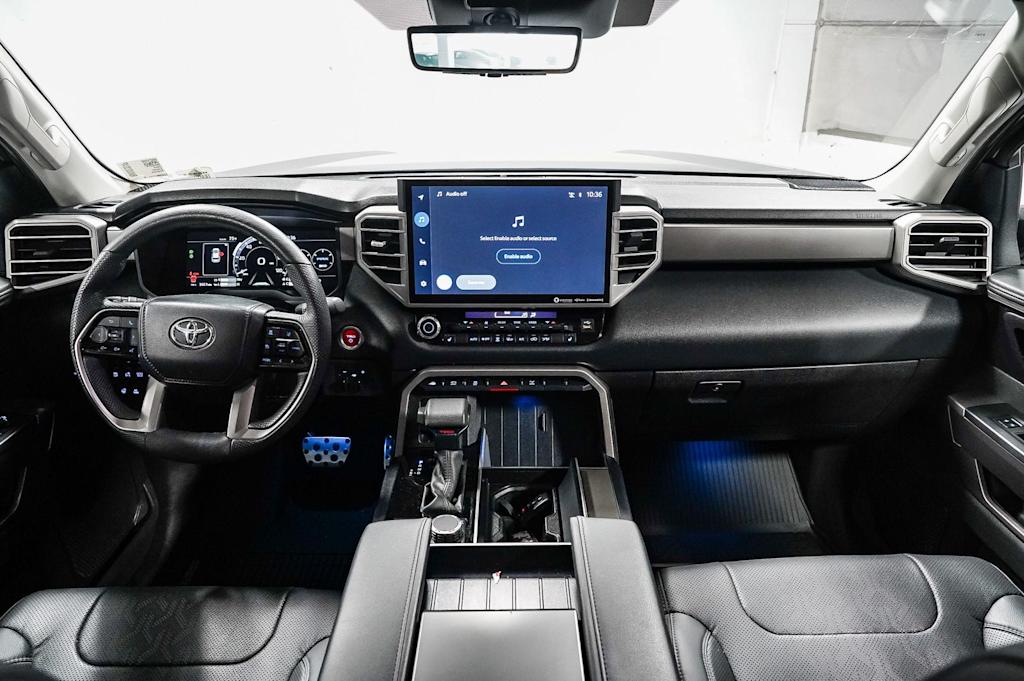 Thumbnail: 2024 Toyota Sequoia - 2
