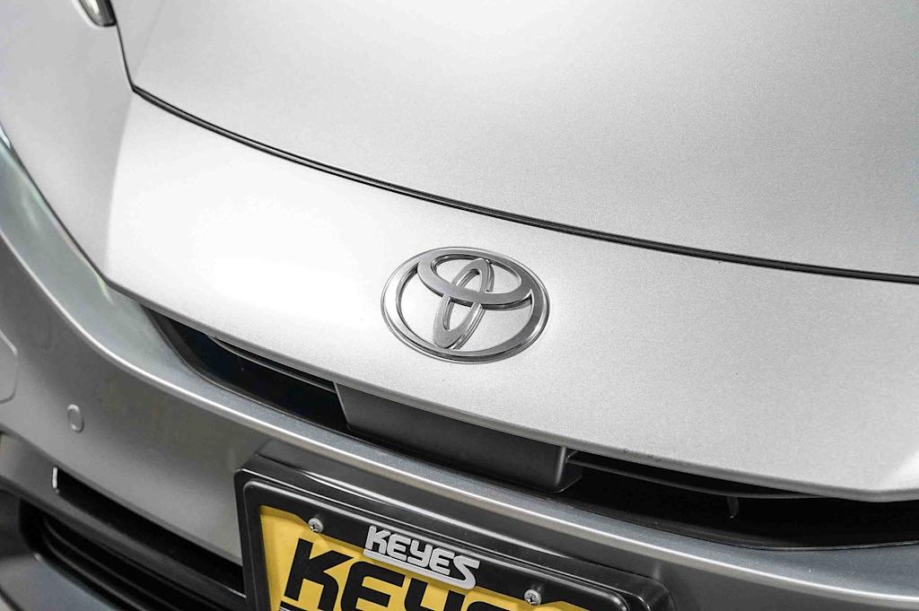 Thumbnail: 2023 Toyota Prius Prime - 6