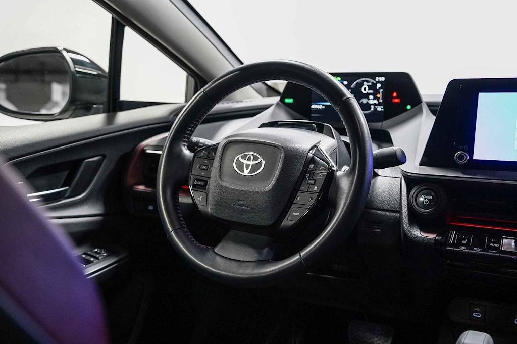 Thumbnail: 2023 Toyota Prius Prime - 13