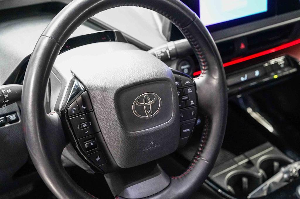 Thumbnail: 2023 Toyota Prius Prime - 14