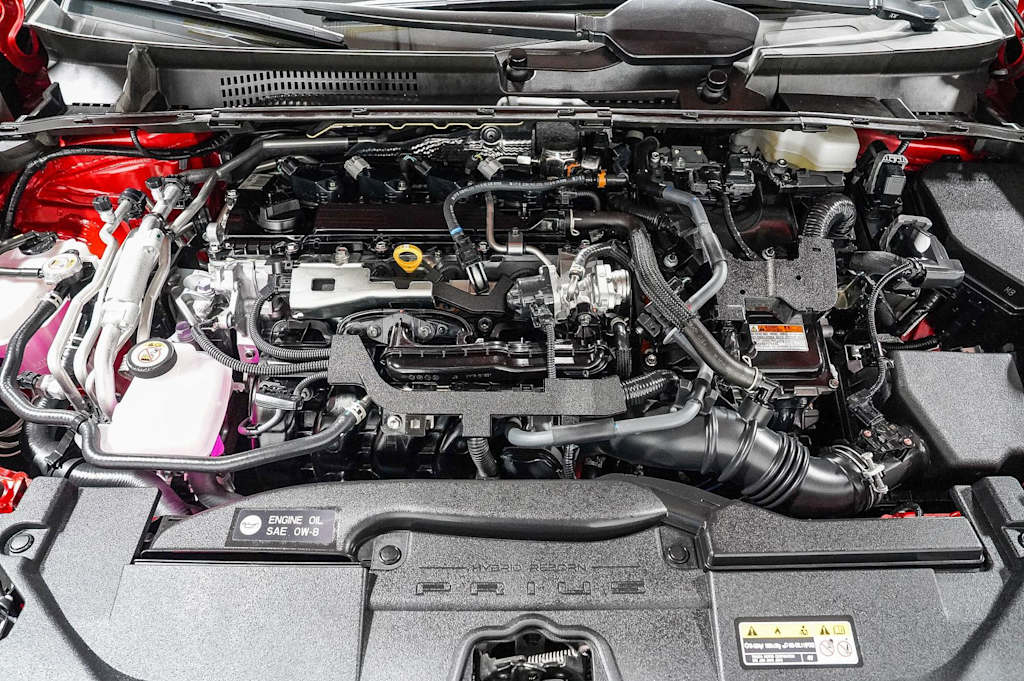 Thumbnail: 2026 Toyota Prius v - 8