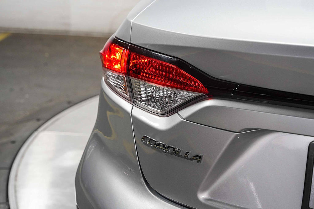 Thumbnail: 2022 Toyota Corolla - 23
