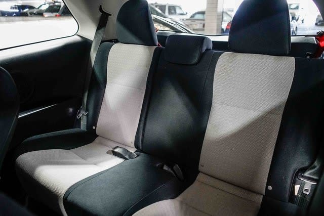 Thumbnail: 2012 Toyota Yaris - 10