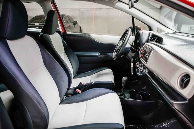Thumbnail: 2012 Toyota Yaris - 8