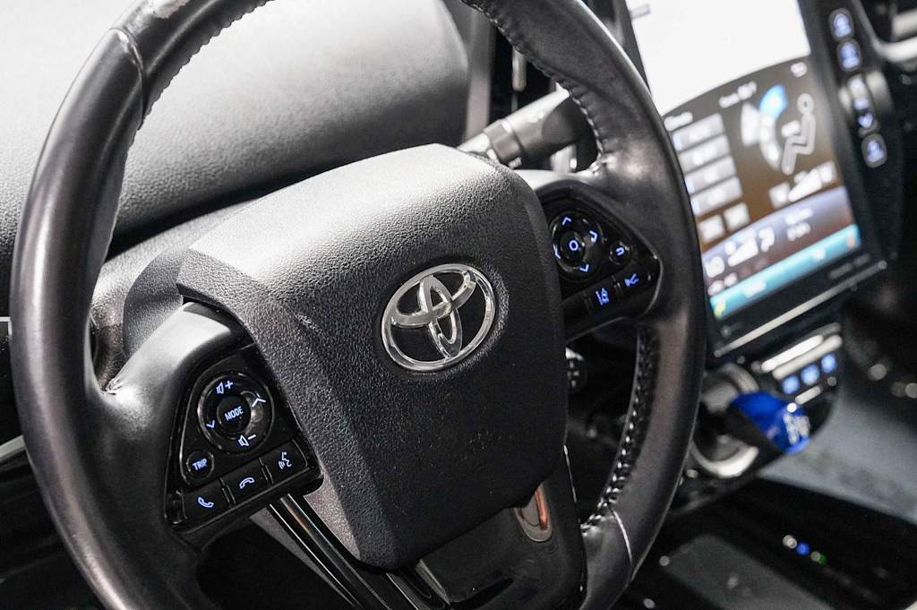Thumbnail: 2021 Toyota Prius Prime - 12