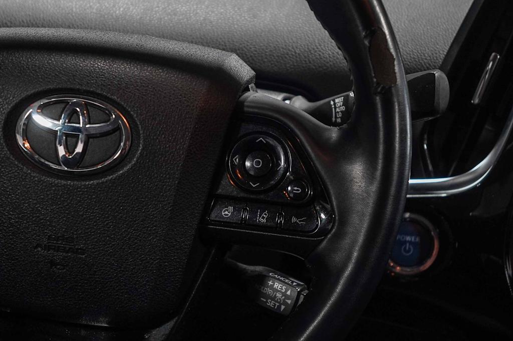 Thumbnail: 2022 Toyota Prius Prime - 22