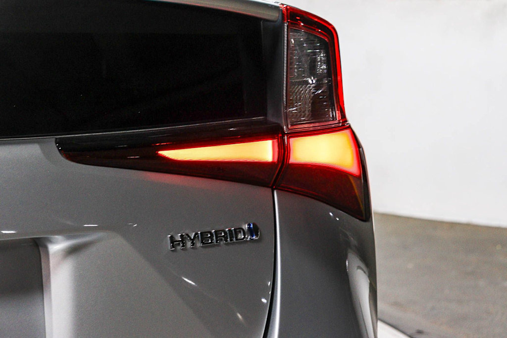 Thumbnail: 2022 Toyota Prius - 23