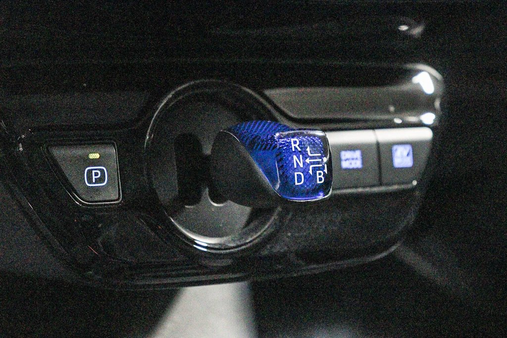 Thumbnail: 2022 Toyota Prius - 25