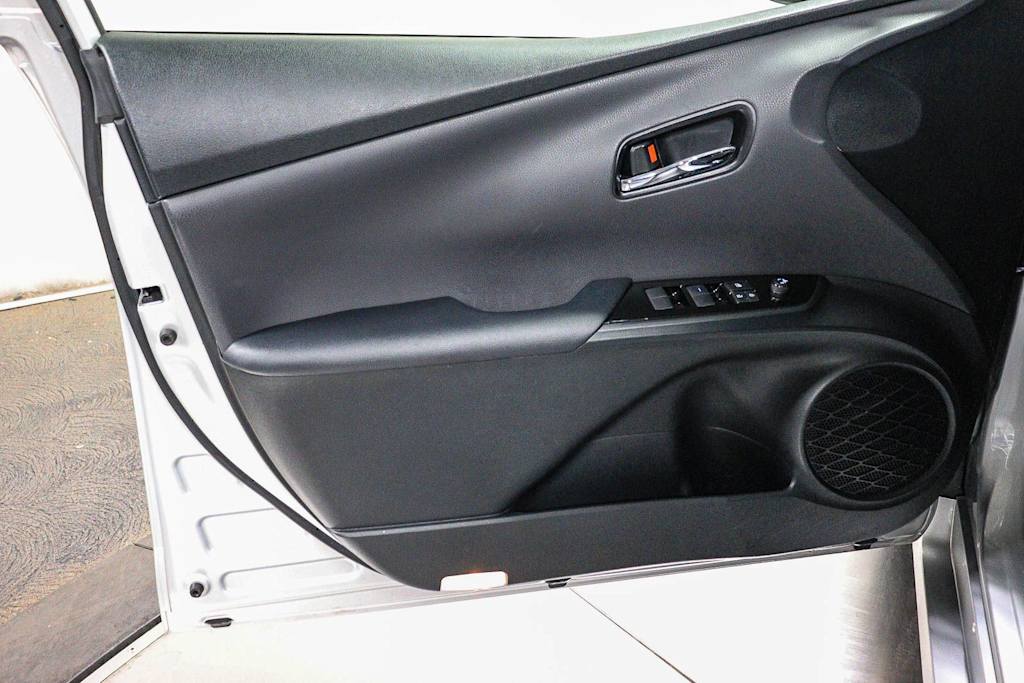Thumbnail: 2022 Toyota Prius - 27