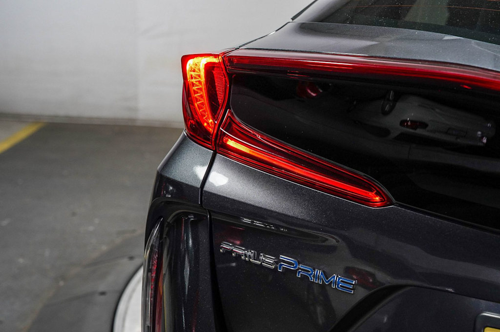 Thumbnail: 2018 Toyota Prius Prime - 23