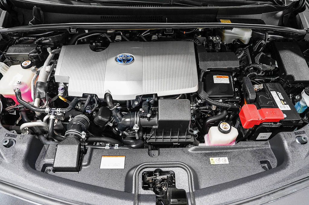 Thumbnail: 2018 Toyota Prius Prime - 8
