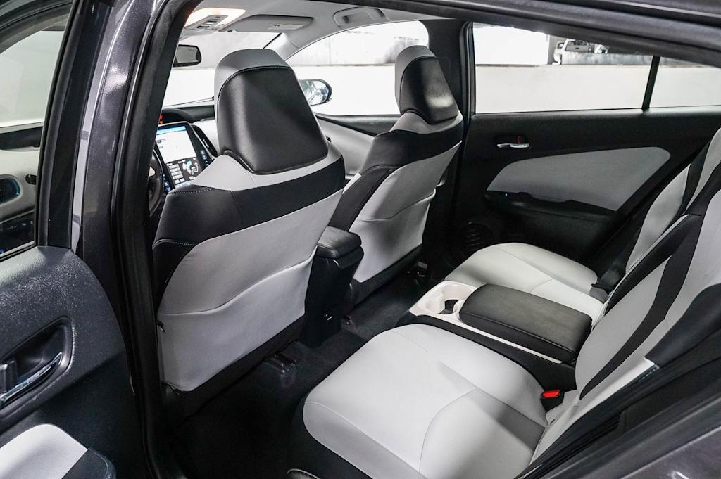 Thumbnail: 2018 Toyota Prius Prime - 12