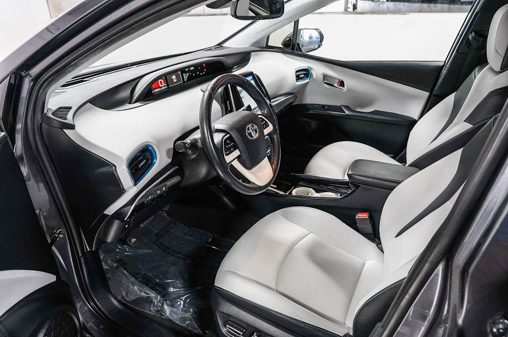 Thumbnail: 2018 Toyota Prius Prime - 11