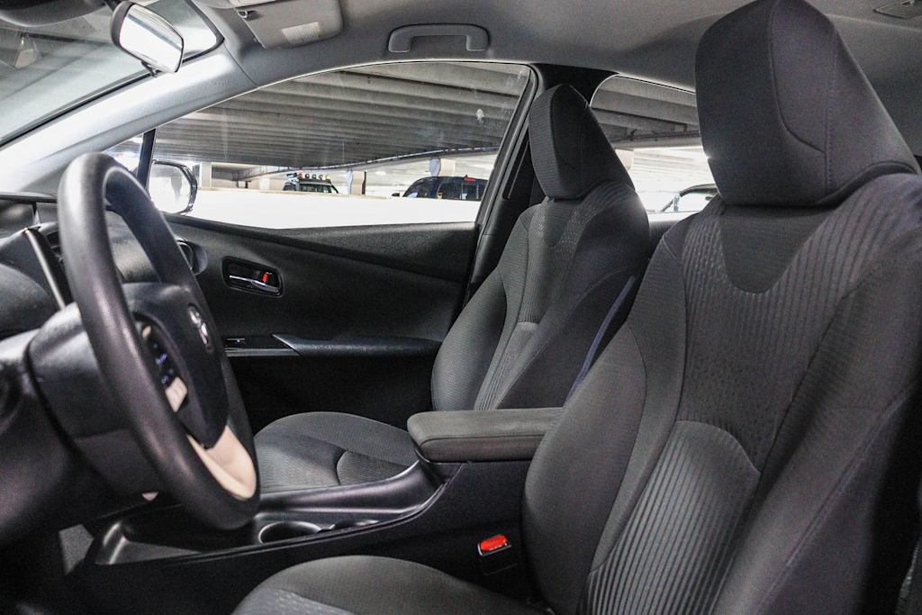 Thumbnail: 2017 Toyota Prius - 10