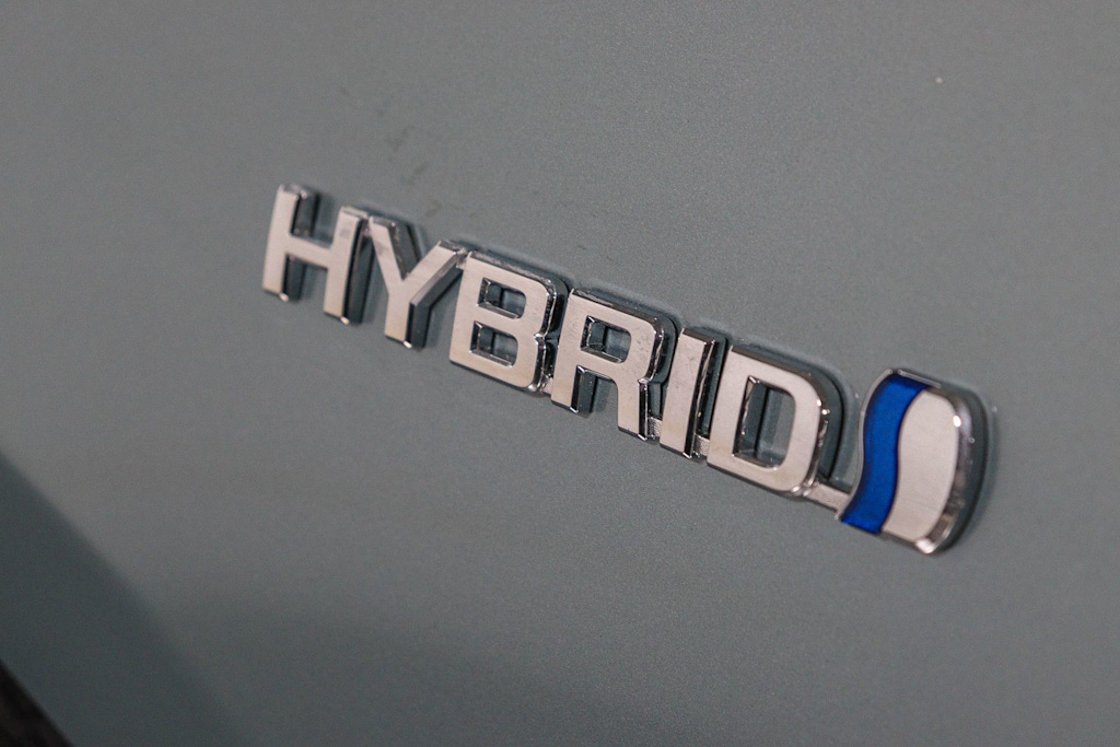 Thumbnail: 2017 Toyota Prius - 29