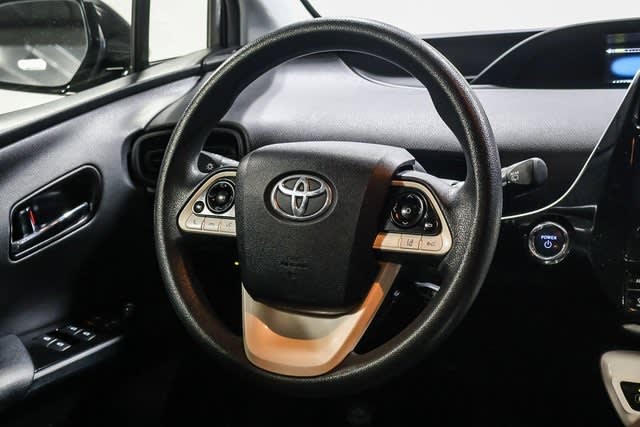 2017 Toyota Prius Two 12