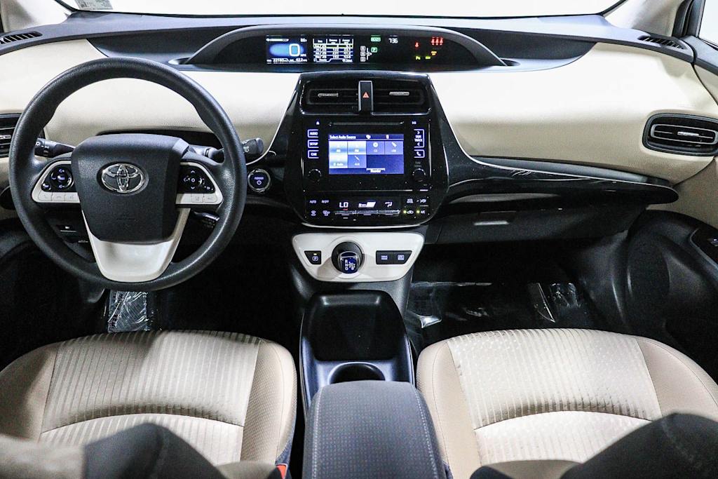 Thumbnail: 2018 Toyota Prius - 2