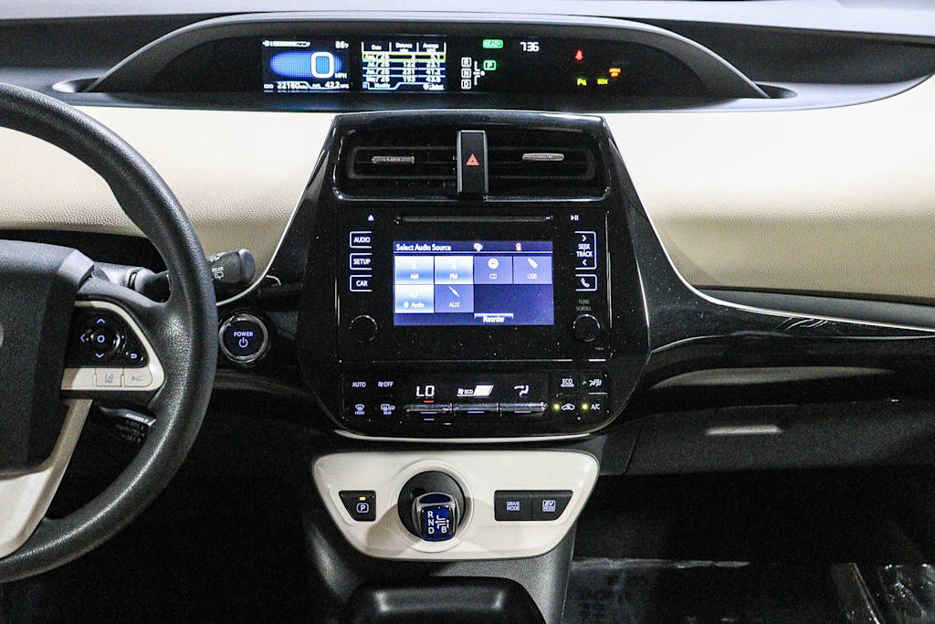 Thumbnail: 2018 Toyota Prius - 12