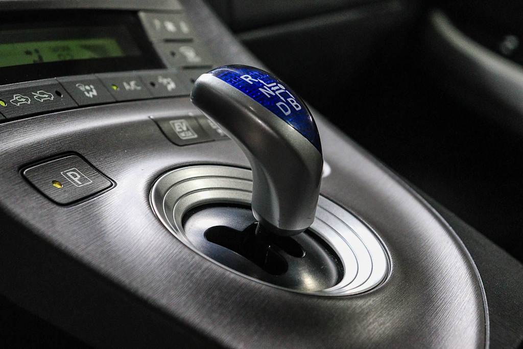 Thumbnail: 2015 Toyota Prius - 14