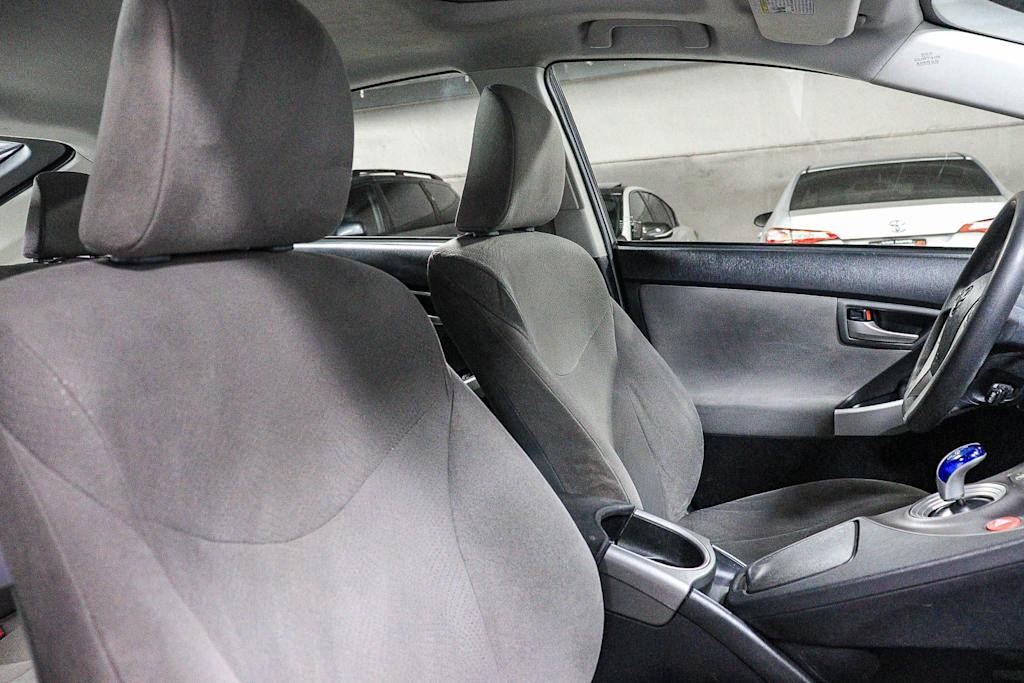 Thumbnail: 2015 Toyota Prius - 10