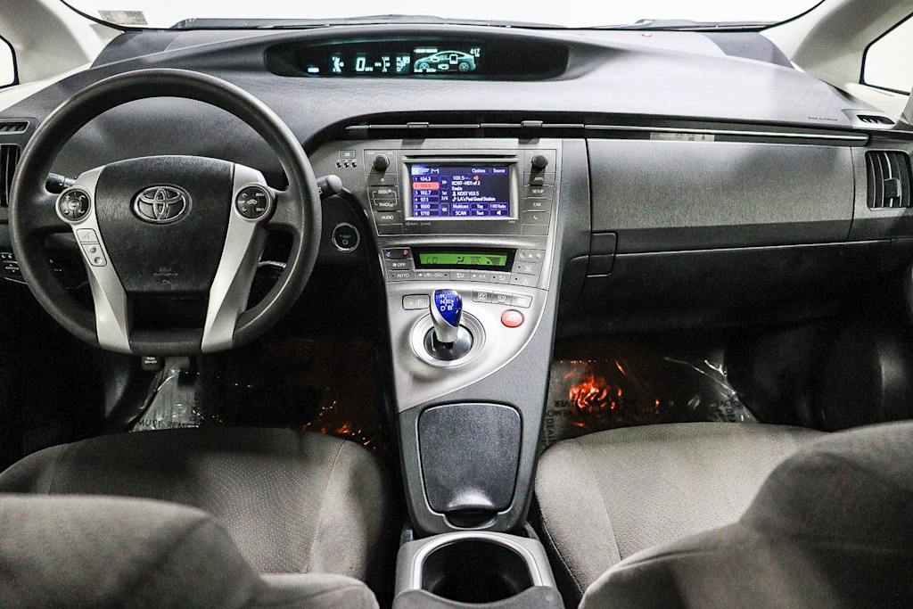 Thumbnail: 2015 Toyota Prius - 2