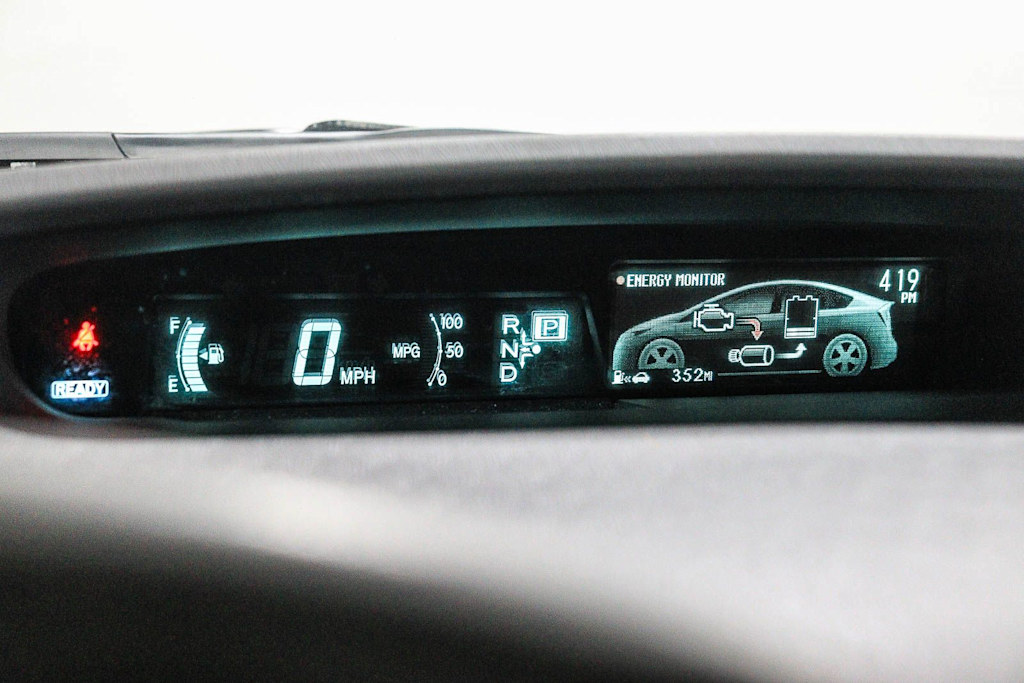 Thumbnail: 2015 Toyota Prius - 29