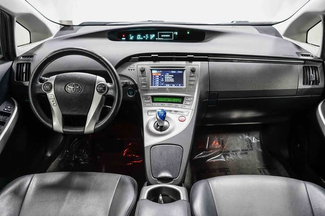 Thumbnail: 2015 Toyota Prius - 2