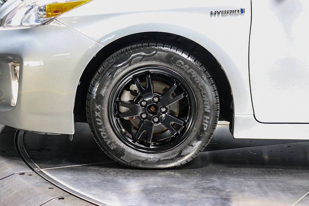 Thumbnail: 2015 Toyota Prius - 7