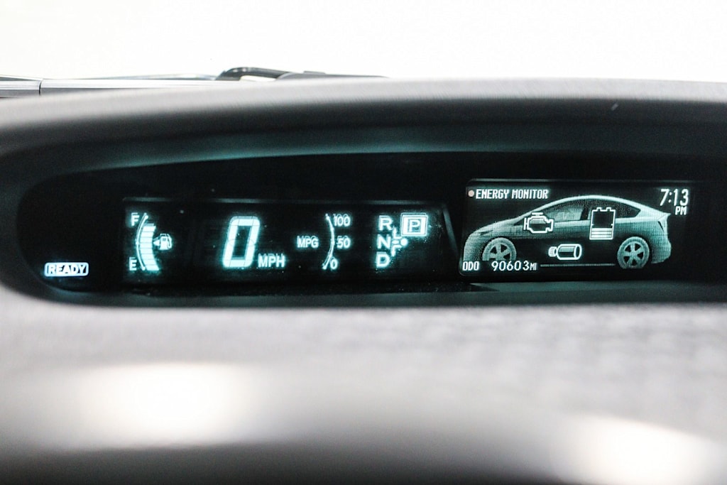 Thumbnail: 2015 Toyota Prius - 29