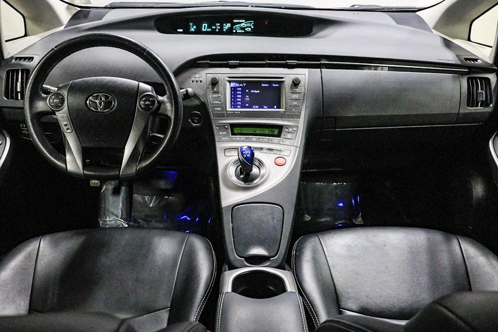 Thumbnail: 2015 Toyota Prius - 2