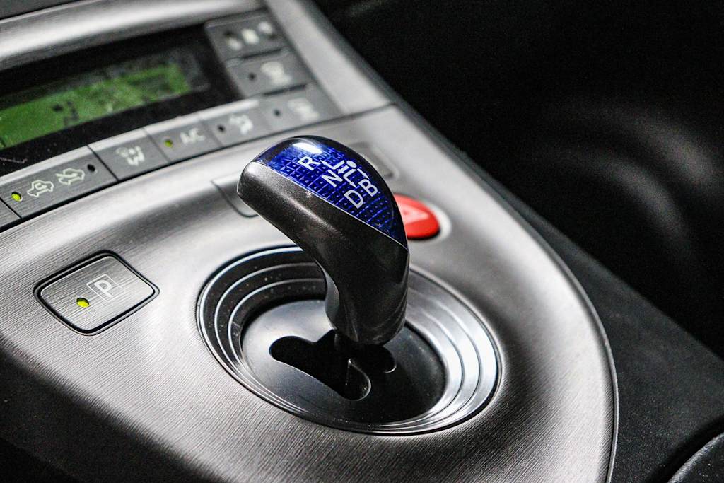 Thumbnail: 2015 Toyota Prius - 25