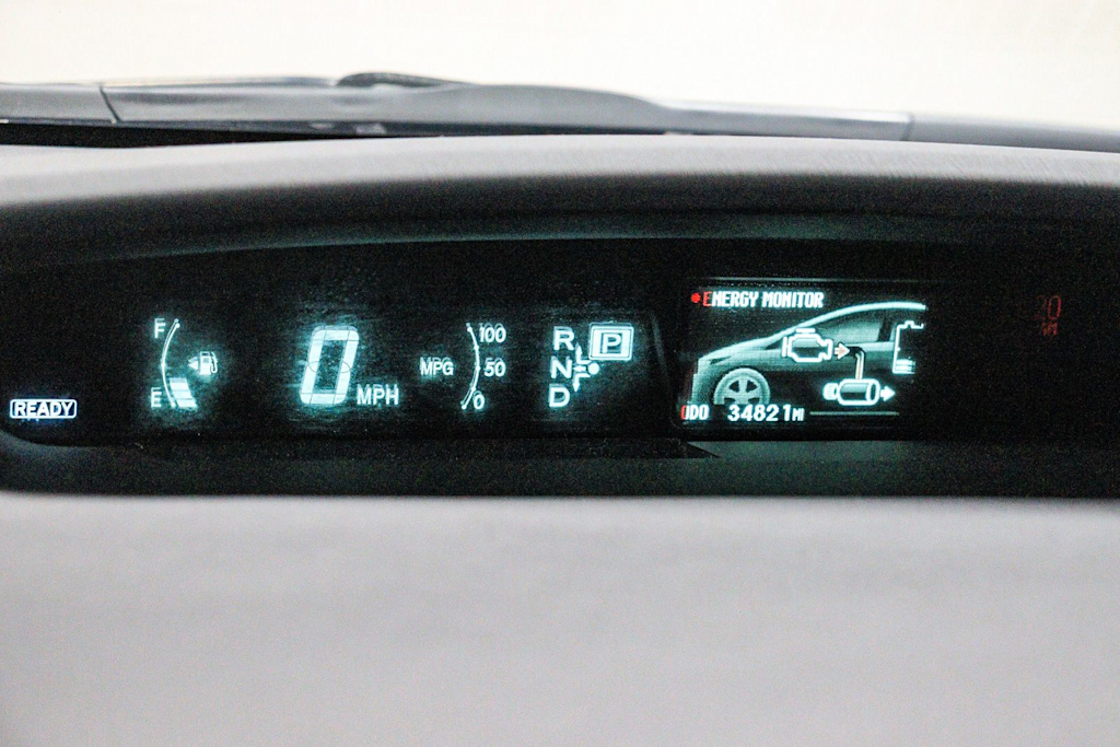 Thumbnail: 2015 Toyota Prius - 29