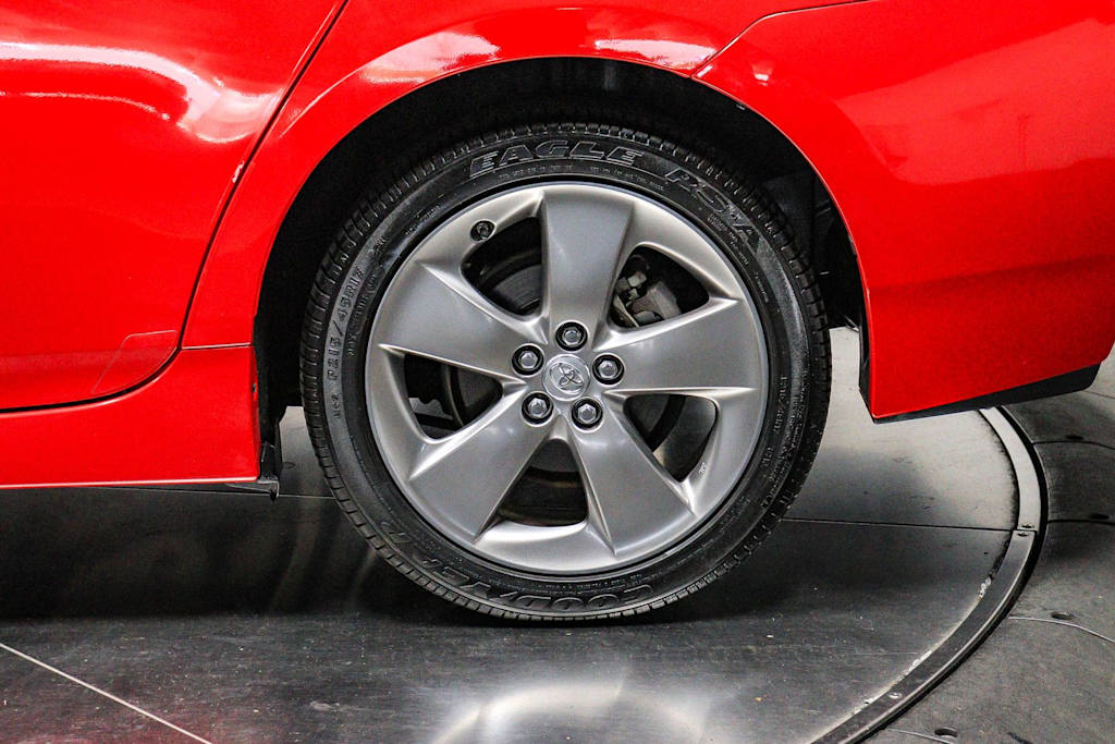 Thumbnail: 2015 Toyota Prius - 23