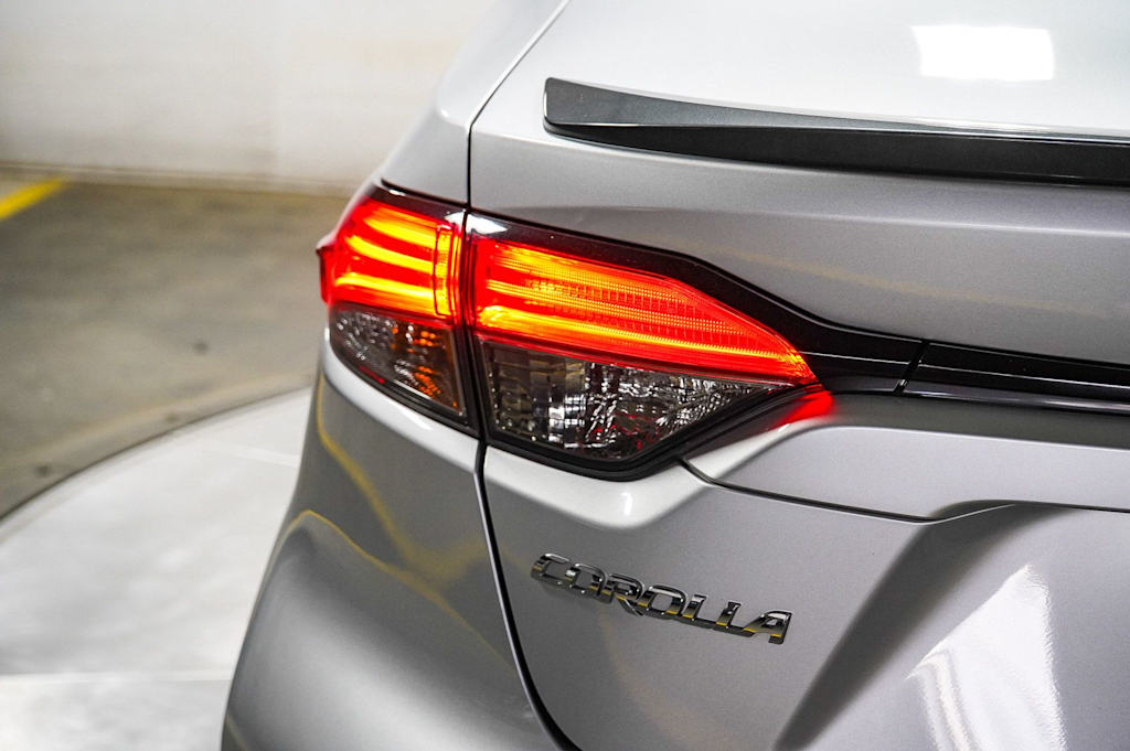 Thumbnail: 2021 Toyota Corolla - 22