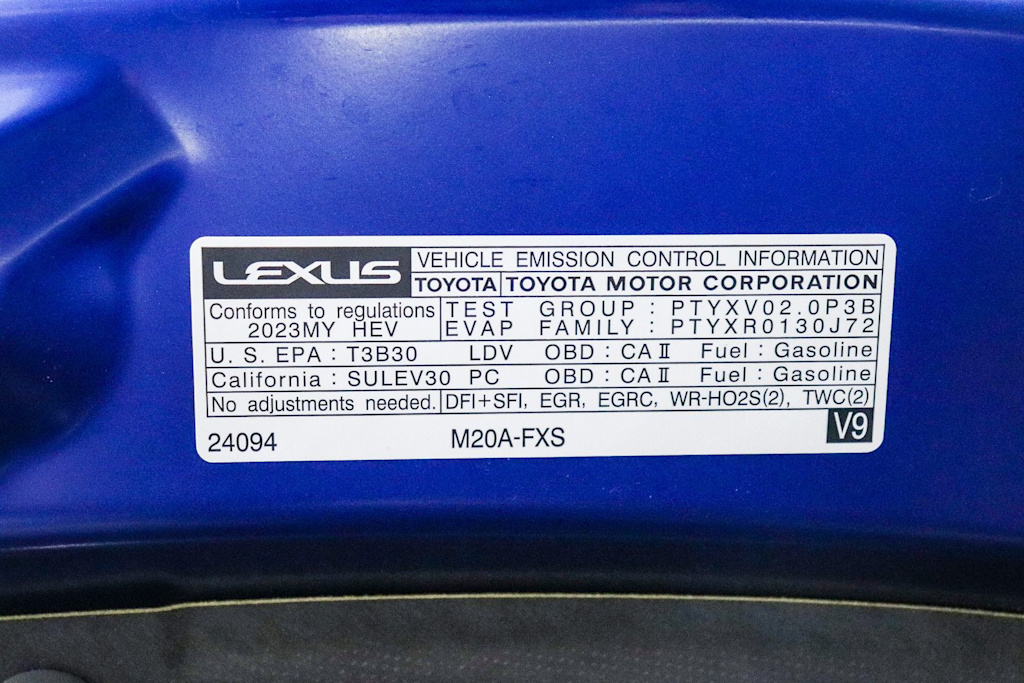 Thumbnail: 2023 Lexus UX - 18