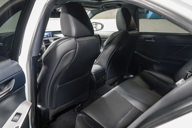 Thumbnail: 2017 Lexus IS - 11