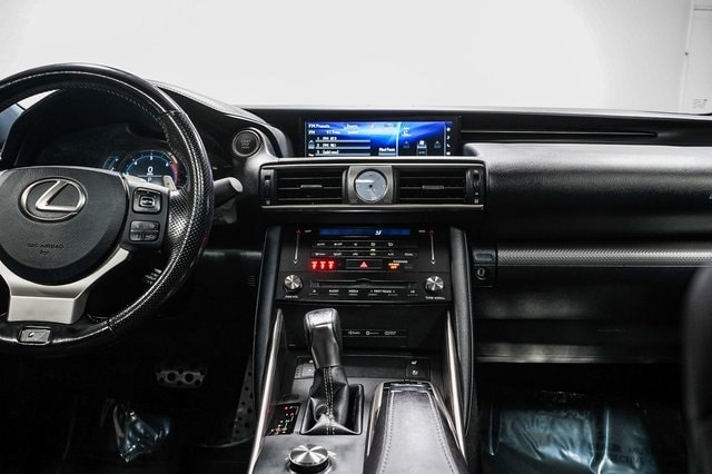 Thumbnail: 2017 Lexus IS - 8