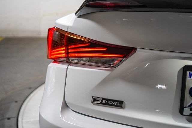 Thumbnail: 2017 Lexus IS - 23