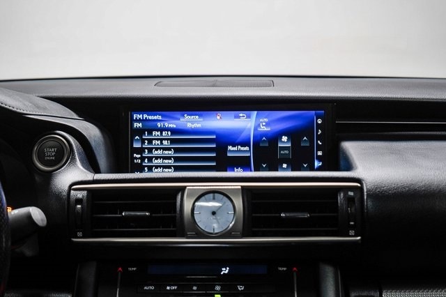 Thumbnail: 2017 Lexus IS - 14