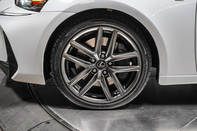 Thumbnail: 2017 Lexus IS - 6