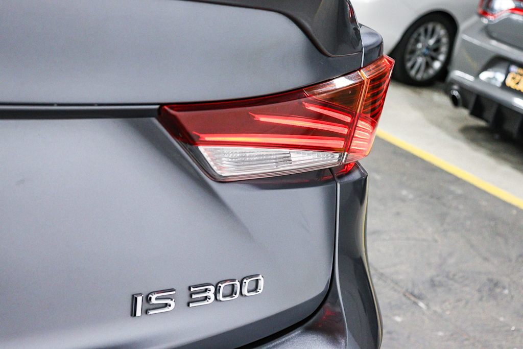 Thumbnail: 2019 Lexus IS - 21