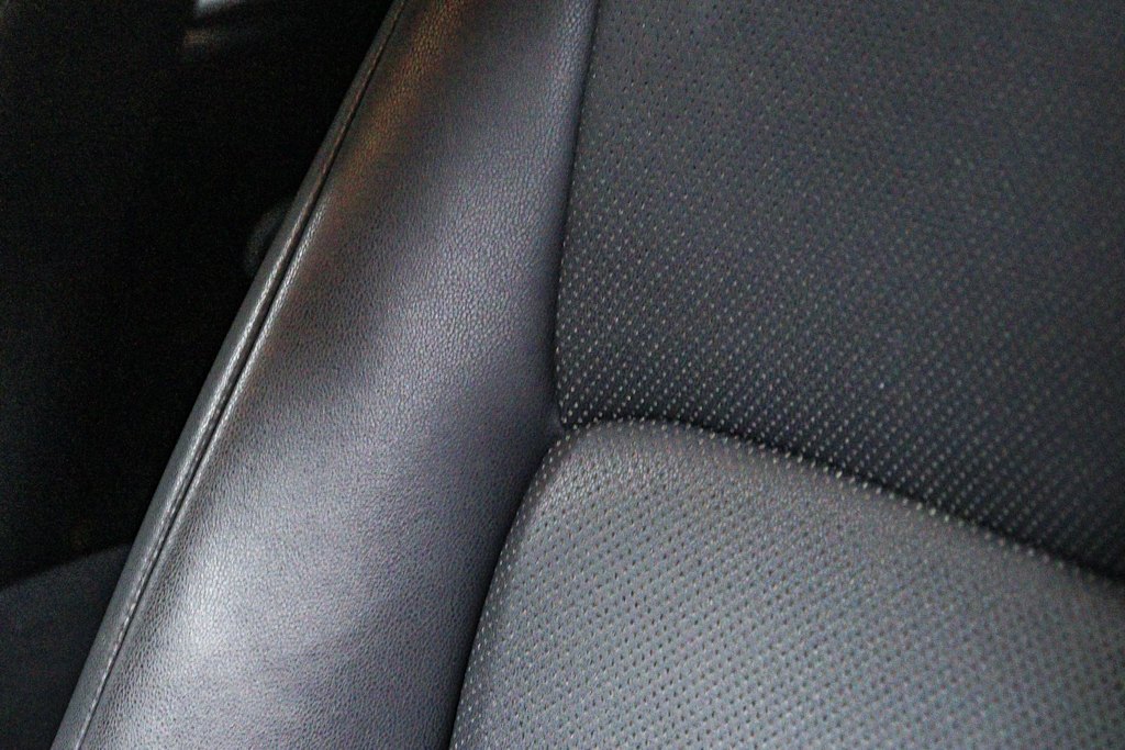 Thumbnail: 2019 Lexus IS - 26