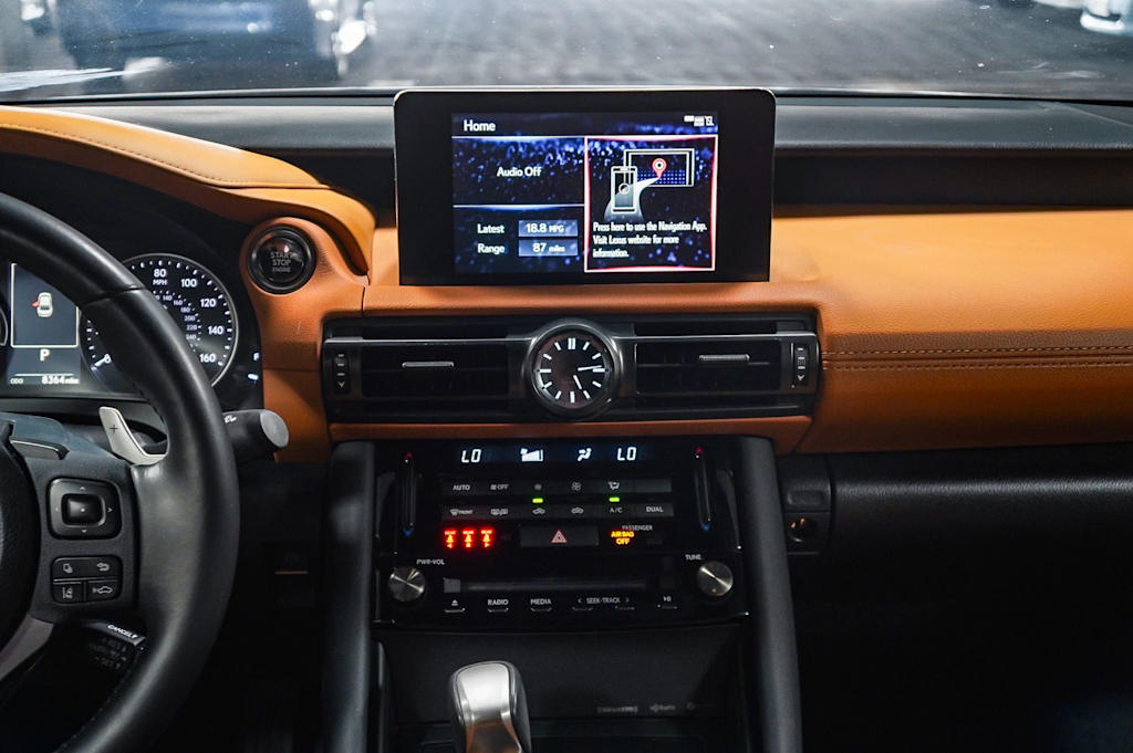 Thumbnail: 2025 Lexus ES - 8