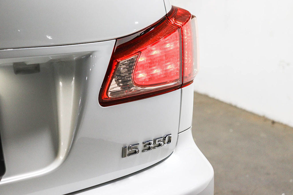 Thumbnail: 2013 Lexus IS - 25