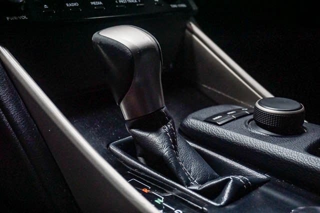 Thumbnail: 2014 Lexus IS - 13