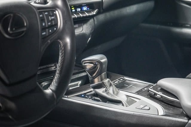 Thumbnail: 2021 Lexus UX - 15