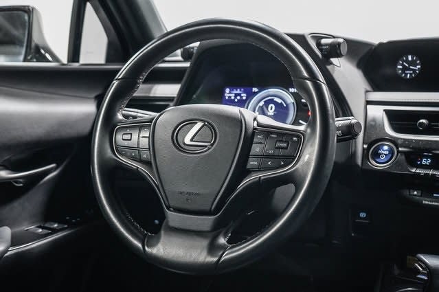 Thumbnail: 2021 Lexus UX - 12