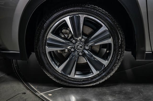 Thumbnail: 2021 Lexus UX - 7