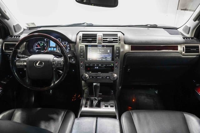 Thumbnail: 2019 Lexus GX - 2