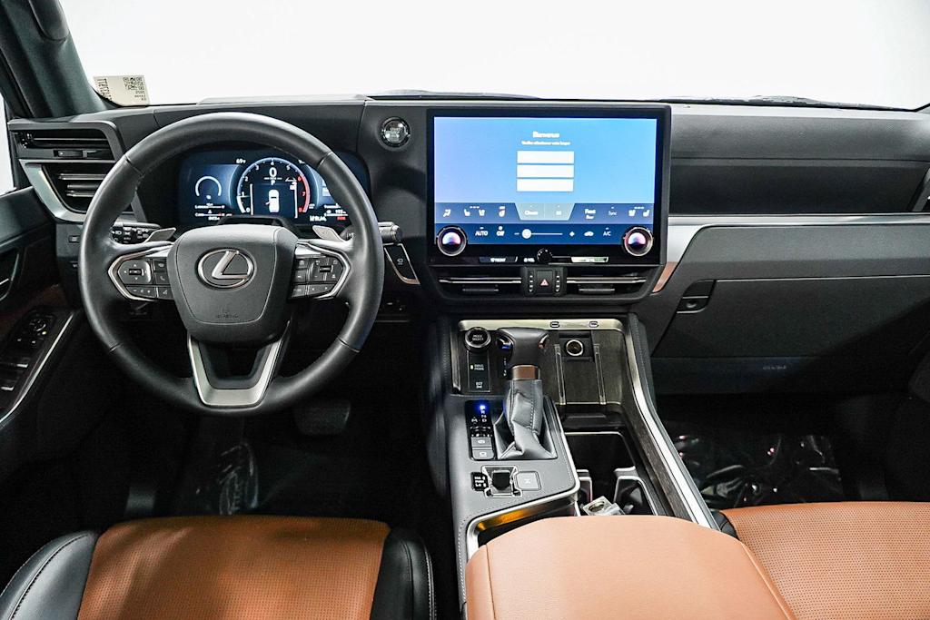Thumbnail: 2025 Lexus ES - 2